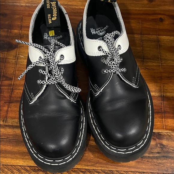 Dr. Martens Shoes - Dr Martens 1461 BEX SMOOTH CONTRAST LEATHER OXFORD BLACK WHITE SHOES 7 M / 8 W